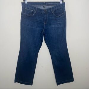 GAP Factory Premium Long and Lean Bootcut Size 14/32A Classic Darker Wash Jeans